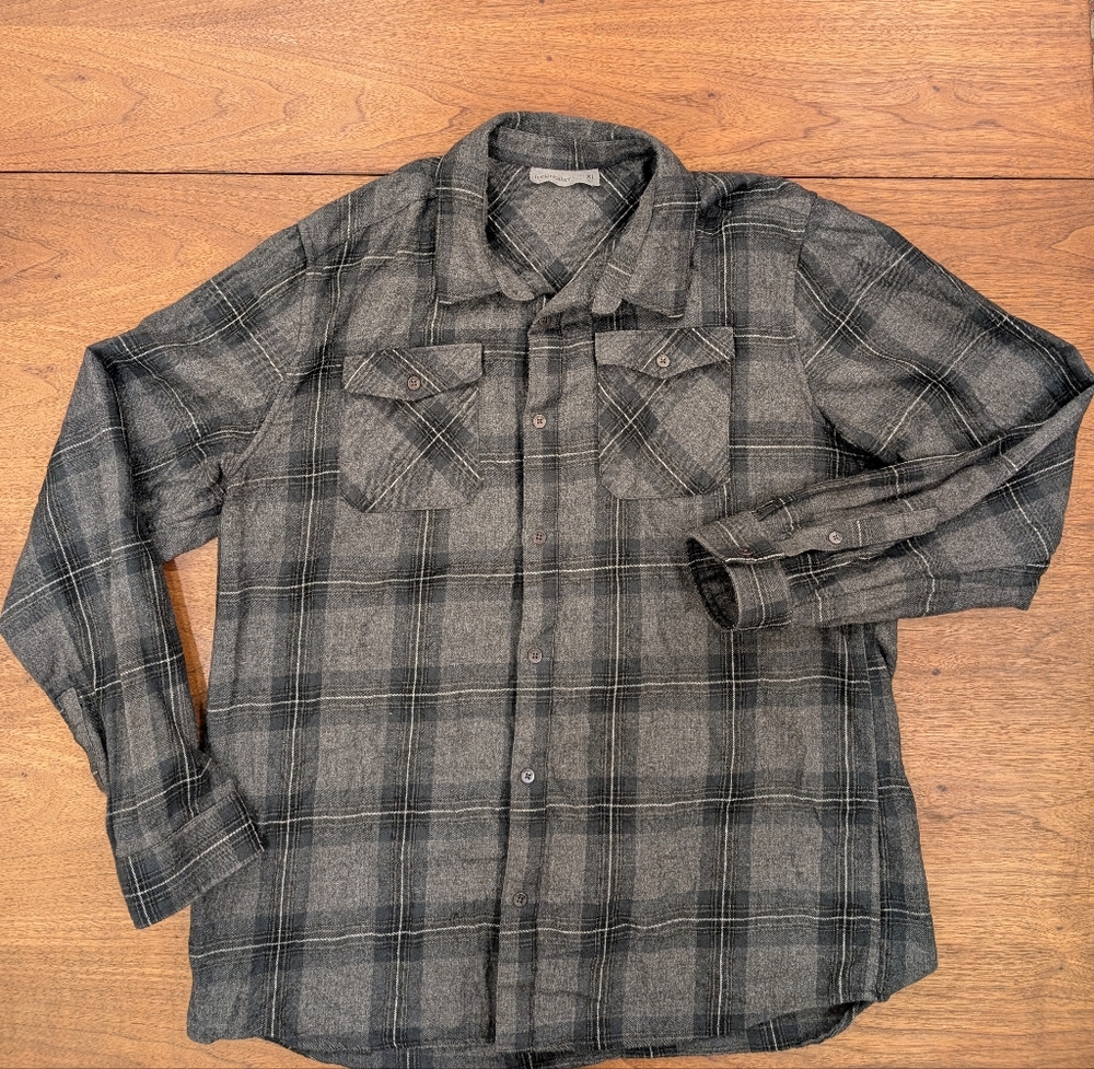 Icebreaker Plaid Button-up Flannel (Men's XL)